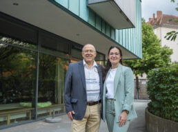 Ewald Ernst (Vorstand Baugenossenschaft Oberricklingen) und Lara Marie Meier (Vorständin OSTLAND Wohnungsgenossenschaft eG)
