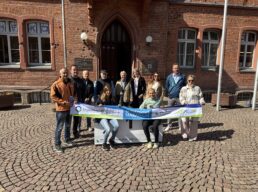 Sponsoren und Veranstalter des Goitzsche Marathons 2026 freuen sich auf die Jubiläumsveranstaltung am 3. Mai.